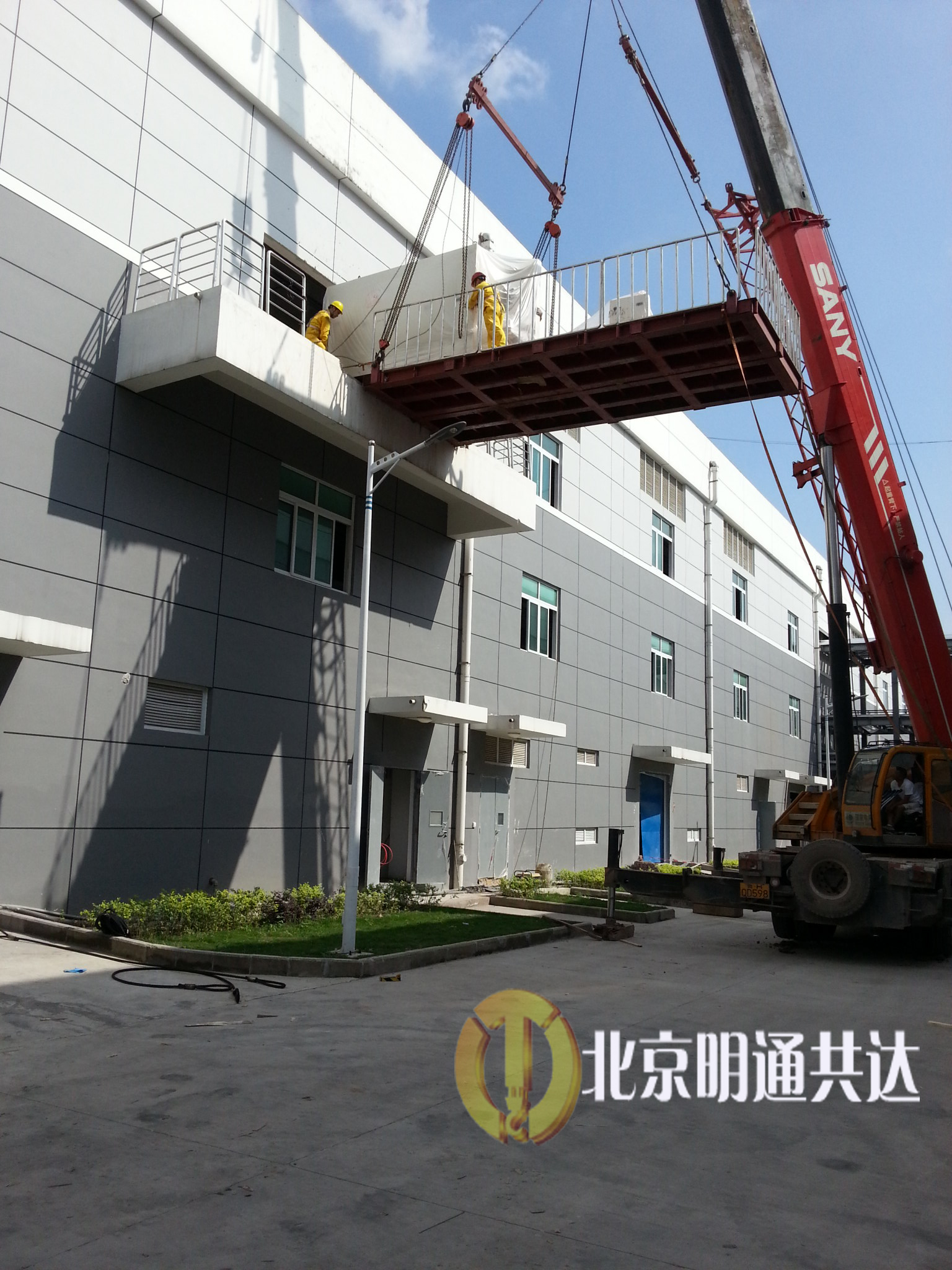 上海设备吊装搬运公司